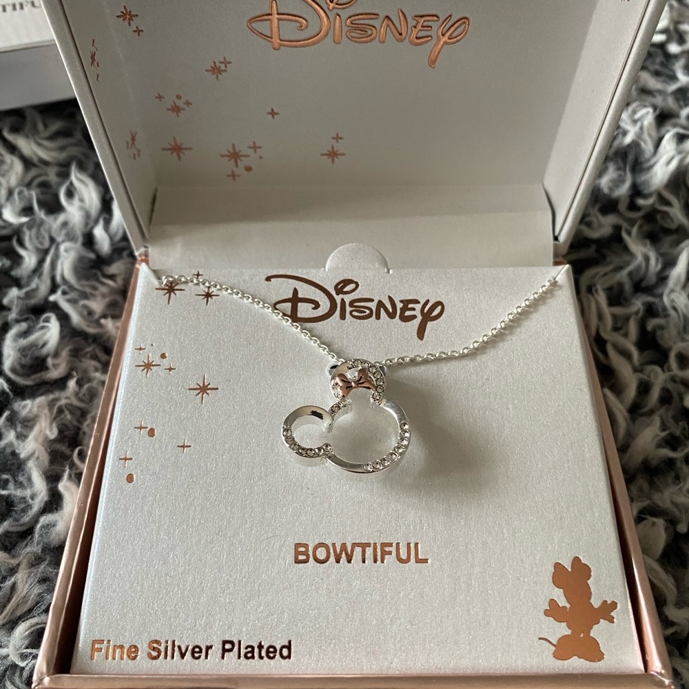 Bowtiful Disney necklace